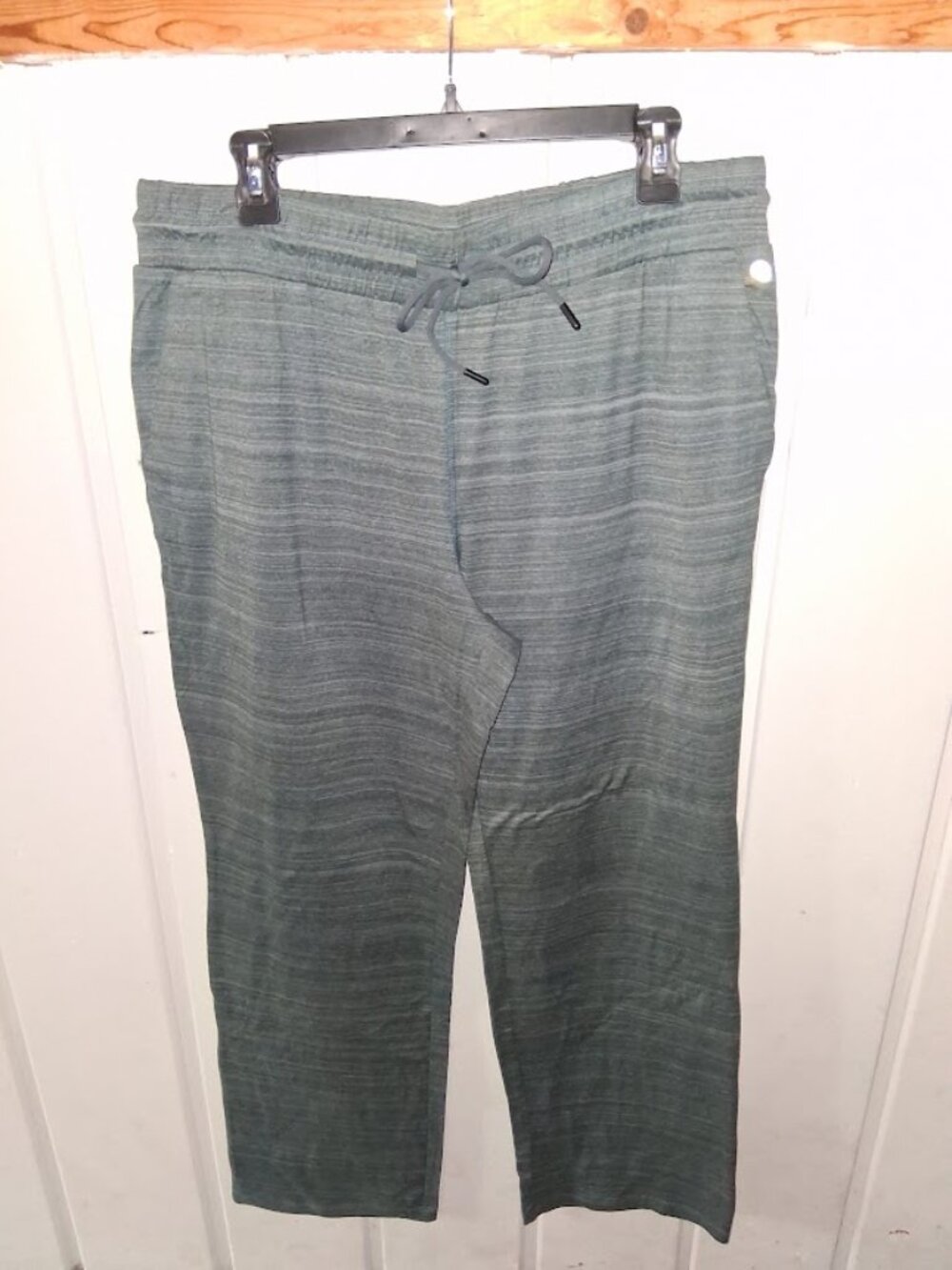 Apana Women's Yoga Pants Green Sz L NWT